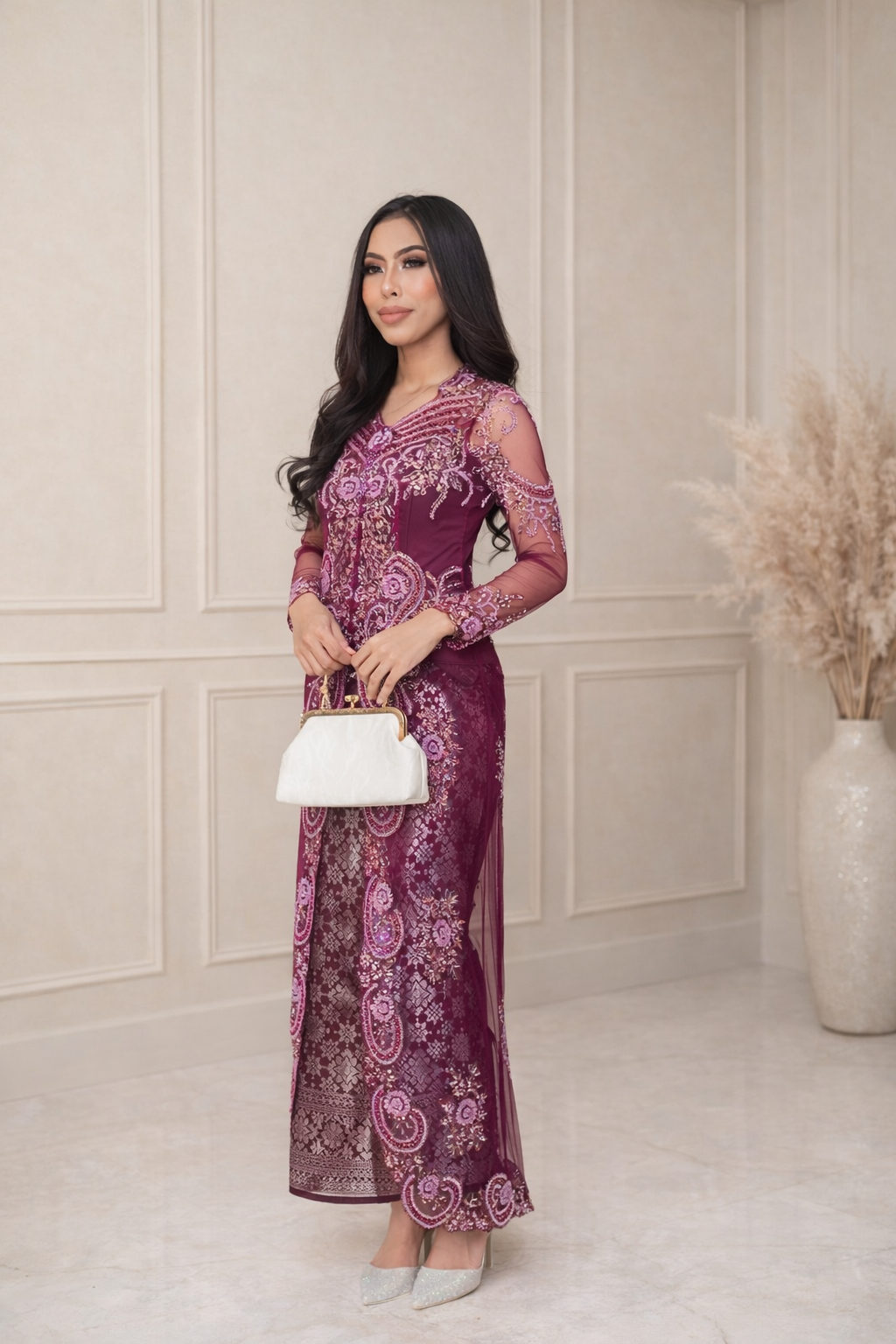 Maharani - Burgundy