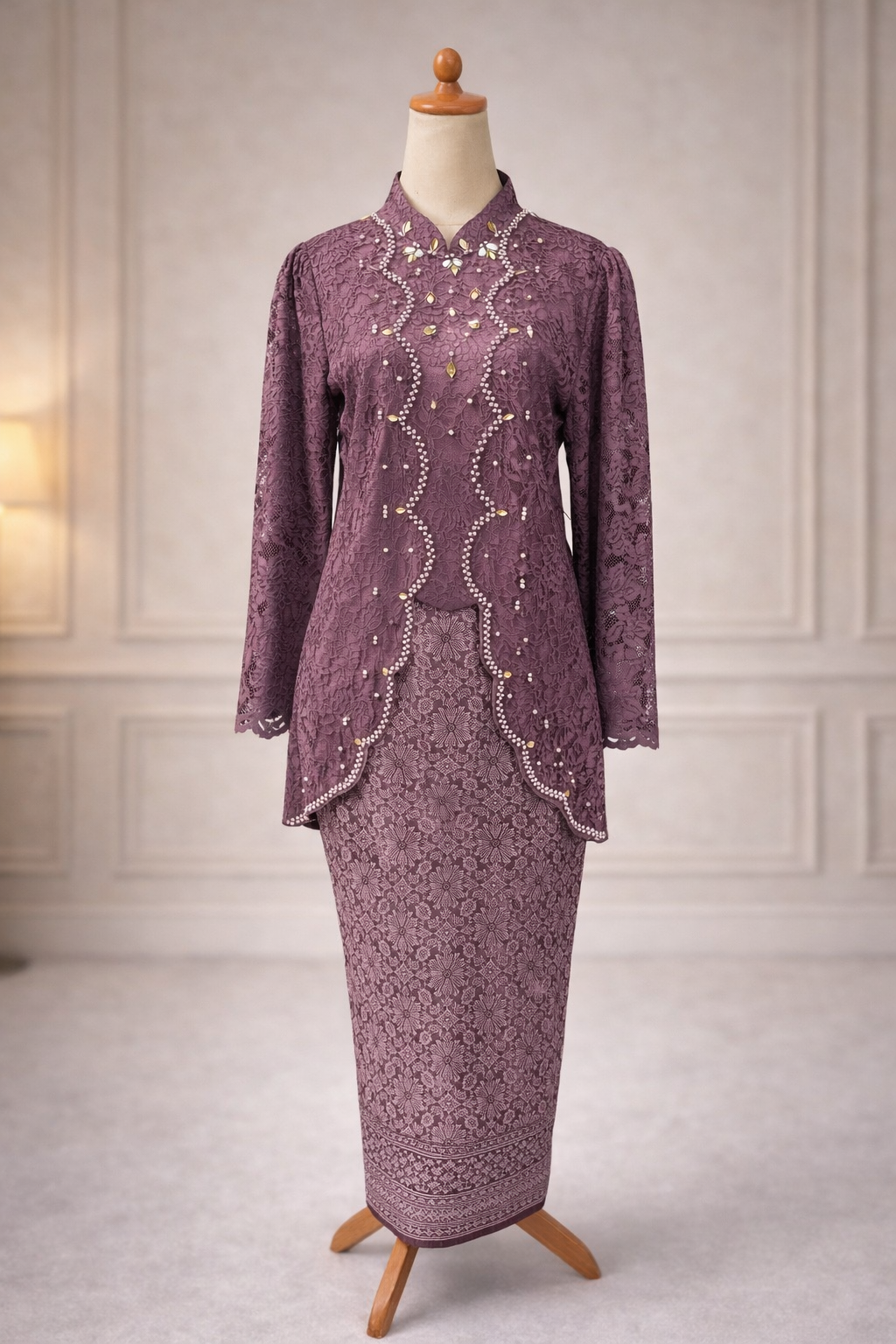 Tyara Luxe Kebaya Set – Dusty Mauve